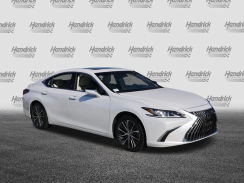 Used 2025 Lexus ES 350 w/ Premium Package image 2