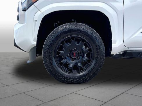 Used 2026 Toyota Tacoma SR5 AWD/4WD image 11