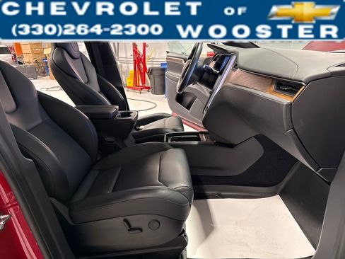 Used 2019 Tesla Model X image 26