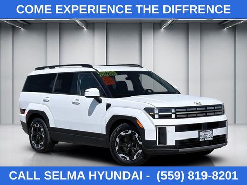 Used 2024 Hyundai Santa Fe SEL FWD image 1