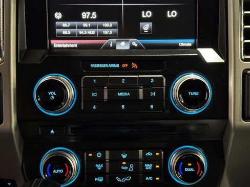 Used 2015 Ford F150 Lariat w/ Equipment Group 502A Luxury RWD image 24