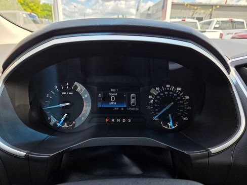 Used 2016 Ford Edge SEL AWD/4WD image 27