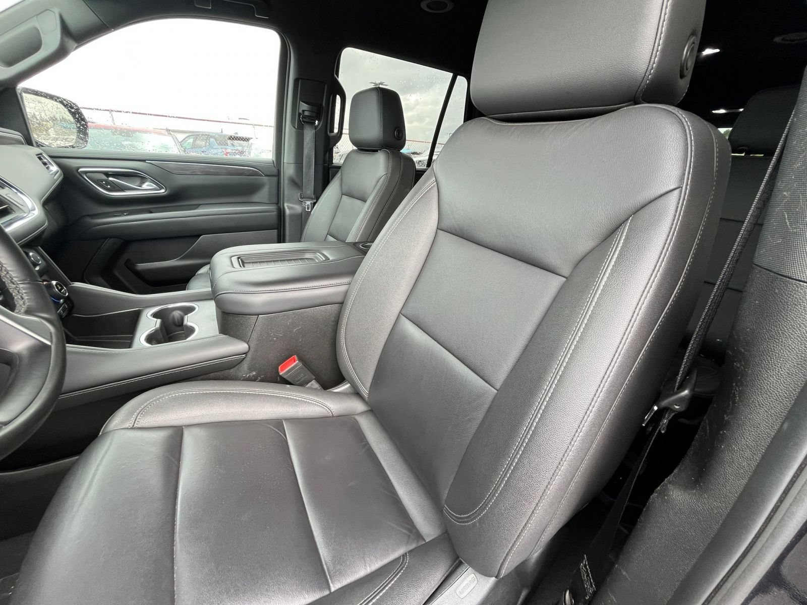 Used 2024 Chevrolet Tahoe LT w/ Luxury Package AWD/4WD image 39