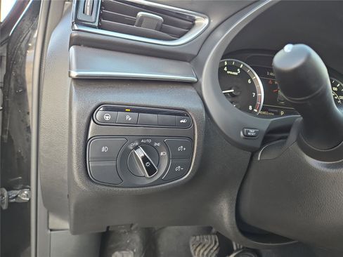 Used 2022 INFINITI QX50 Luxe w/ Appearance Package image 16