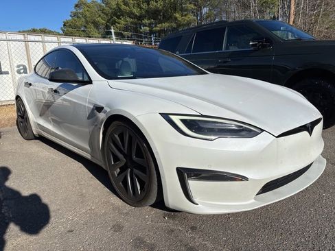Used 2021 Tesla Model S Plaid image 3