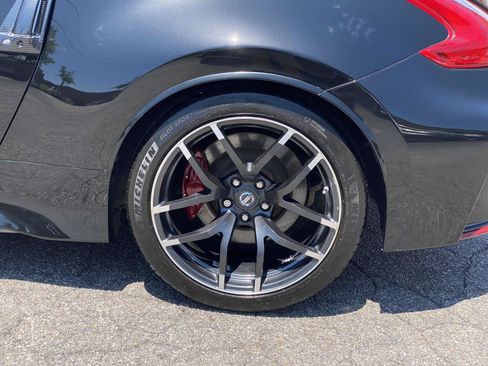 Used 2016 Nissan 370Z NISMO RWD image 19
