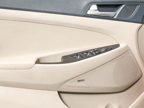 Used 2020 Hyundai Tucson Limited FWD image 34