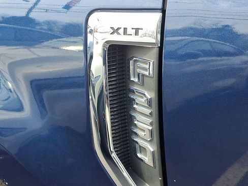 Used 2017 Ford F250 XLT w/ XLT Value Package image 30