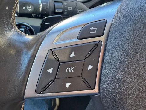 Used 2015 Mercedes-Benz ML 350 4MATIC image 18