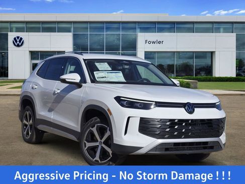 New 2026 Volkswagen Tiguan SE image 1