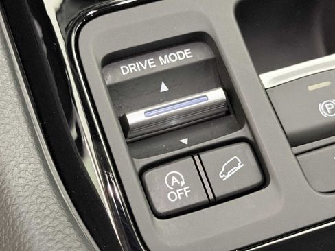 Used 2025 Honda Pilot EX-L image 34