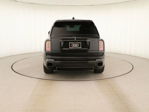 Used 2025 Rolls-Royce Cullinan Black Badge AWD/4WD image 5