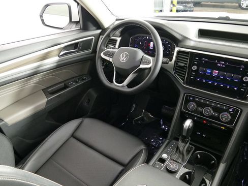 Used 2023 Volkswagen Atlas SEL AWD/4WD image 22