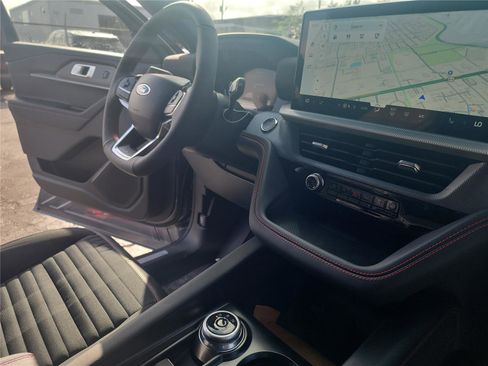 New 2026 Ford Explorer ST-Line w/ ST-Line Street Pack image 29