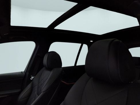 Certified 2023 BMW X5 xDrive45e w/ M Sport Package image 12