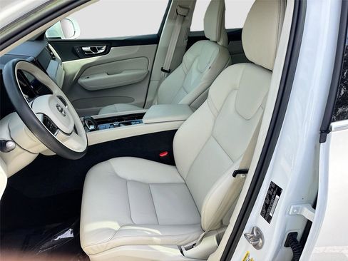 Used 2023 Volvo XC60 B5 Plus w/ Protection Package Premier image 24
