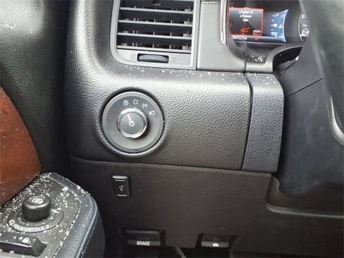 Used 2015 Lincoln Navigator 4WD image 16