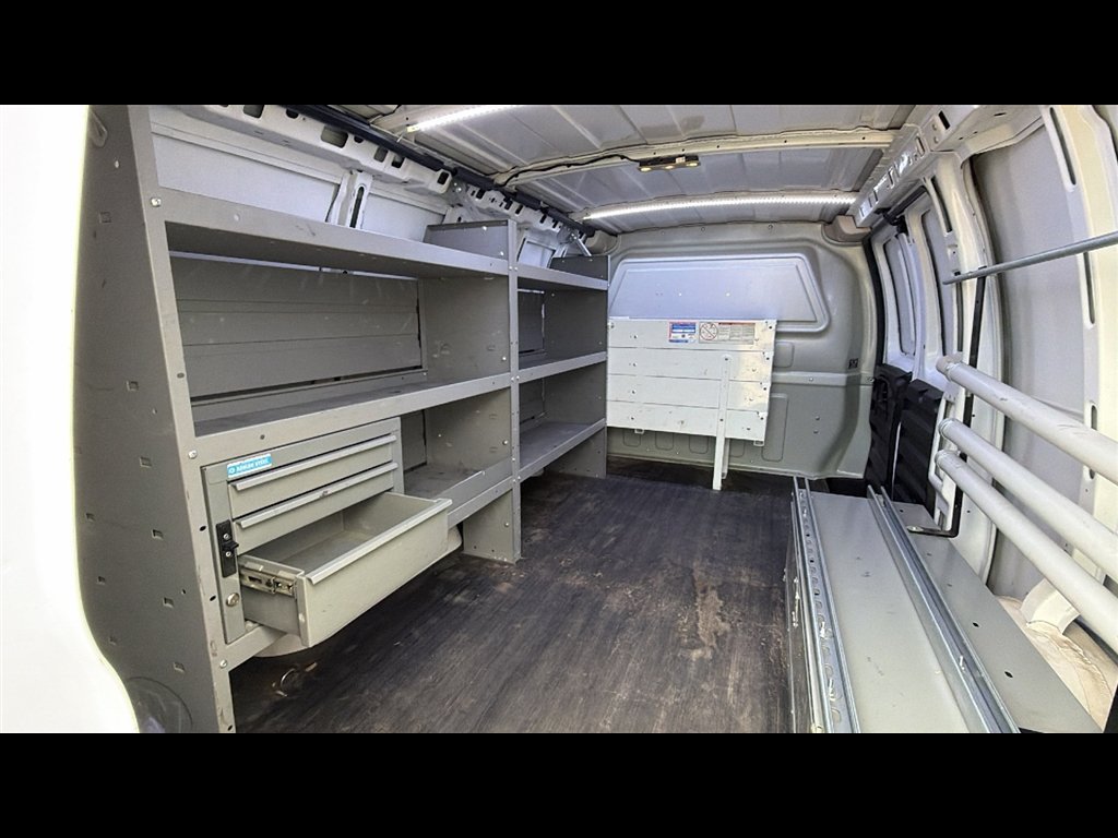 Used 2022 GMC Savana 2500 w/ Communications Package RWD image 20
