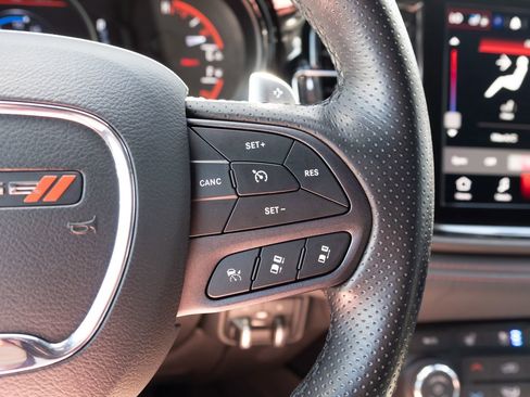 Used 2022 Dodge Durango R/T AWD/4WD image 7