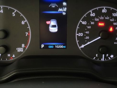 Used 2025 Toyota Corolla LE FWD image 2