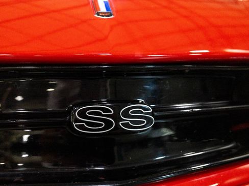 Used 2002 Chevrolet Camaro Z28 w/ SS Performance/Appearance Pkg RWD image 34