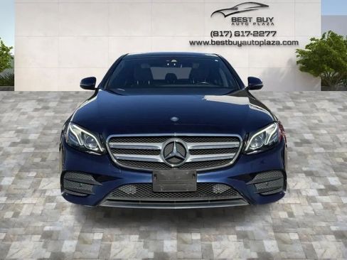 Used 2017 Mercedes-Benz E 300 image 2