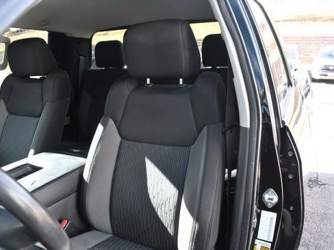 Used 2017 Toyota Tundra SR5 image 17