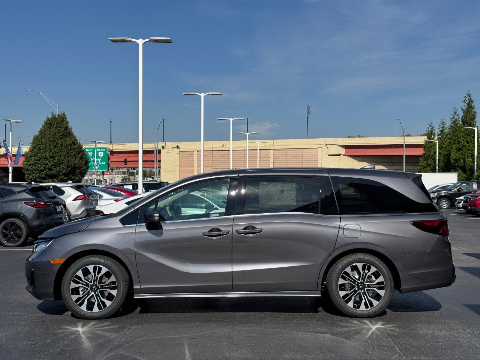 New 2027 Honda Odyssey Elite image 8