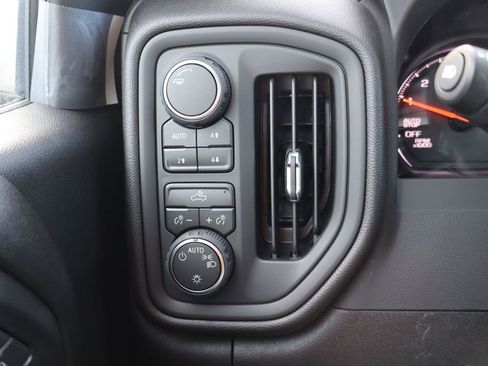 New 2026 Chevrolet Silverado 1500 W/T w/ Z71 Off-Road Package image 9