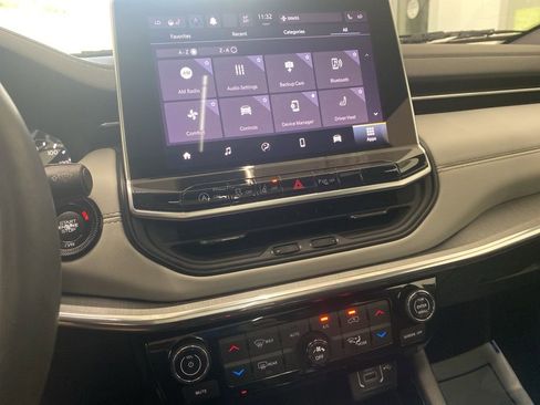 Certified 2023 Jeep Compass Limited w/ Sun and Sound Group AWD/4WD image 30