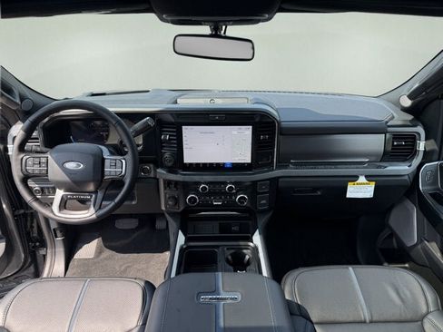 New 2026 Ford F250 4x4 Crew Cab Super Duty image 12