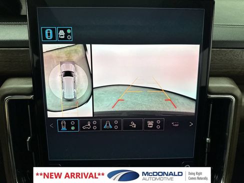 Used 2025 GMC Yukon Denali Ultimate AWD/4WD image 17