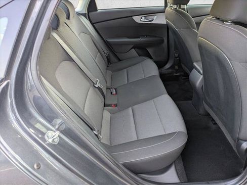 Used 2023 Kia Forte LXS w/ LXS Technology Package FWD image 18