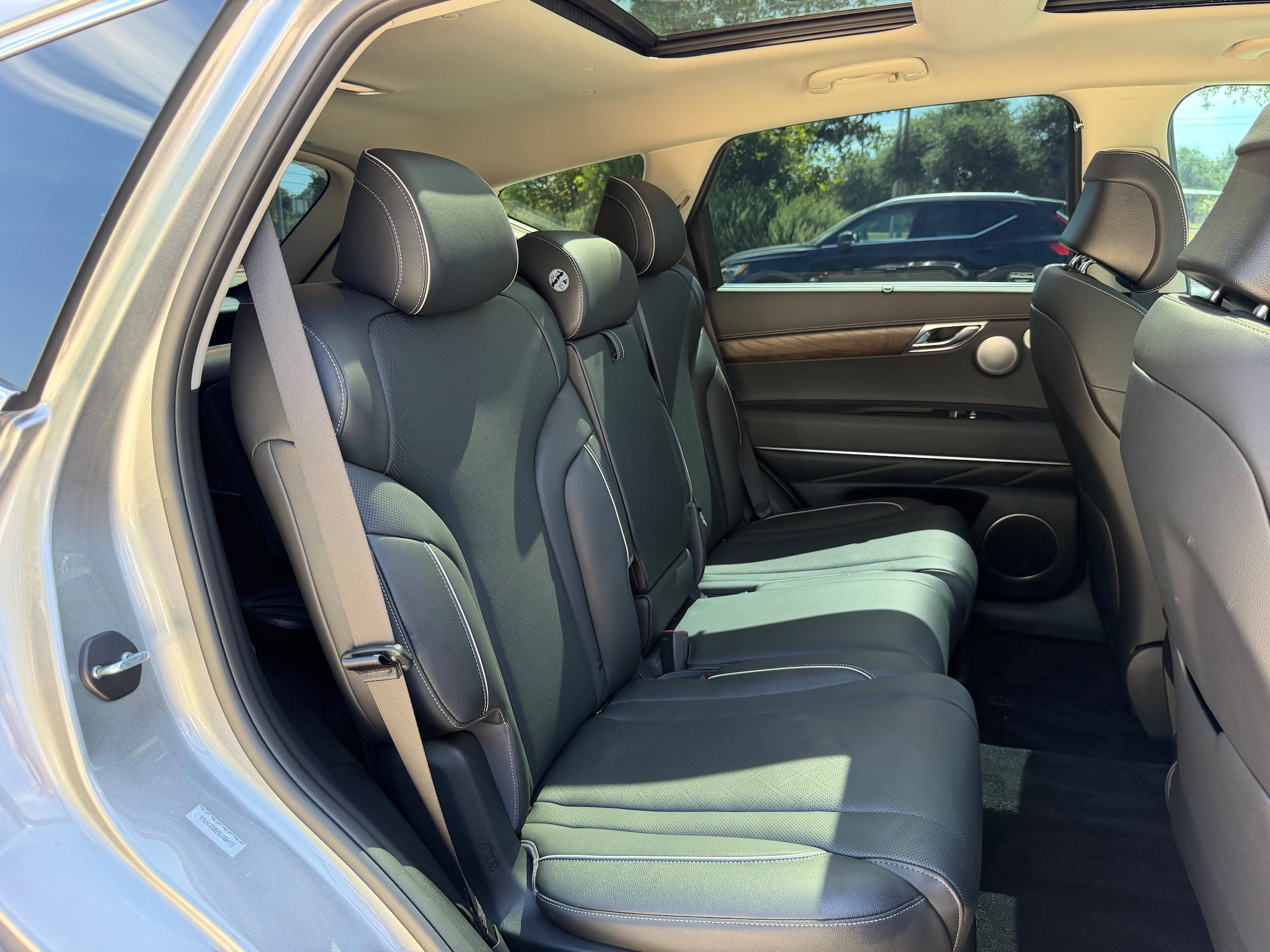 Used 2025 Genesis GV80 2.5T Prestige AWD/4WD image 12