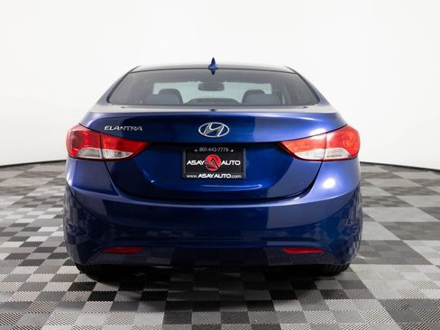 Used 2013 Hyundai Elantra GLS w/ Preferred Pkg image 6