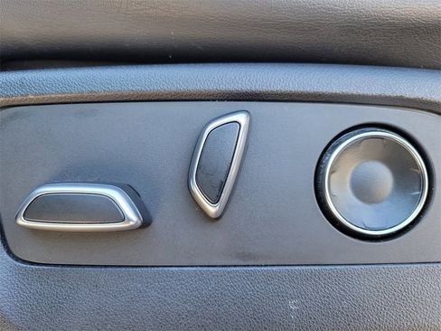 Used 2023 Cadillac Escalade Premium Luxury w/ LPO, Radiant Package image 22