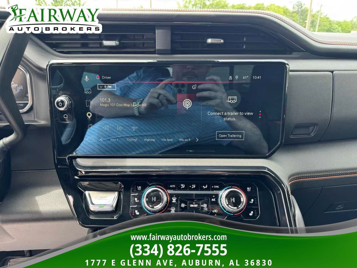 Used 2025 GMC Sierra 2500 AT4 w/ AT4 Premium Plus Package AWD/4WD image 21