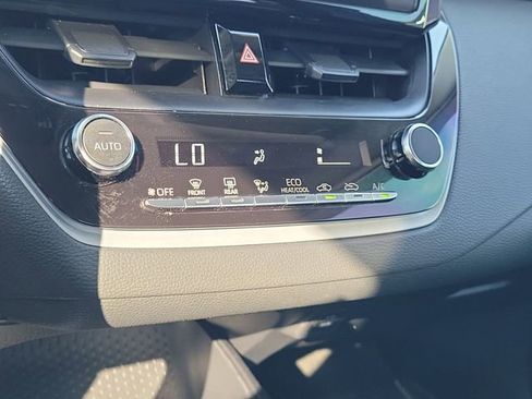 Used 2023 Toyota Corolla LE image 27