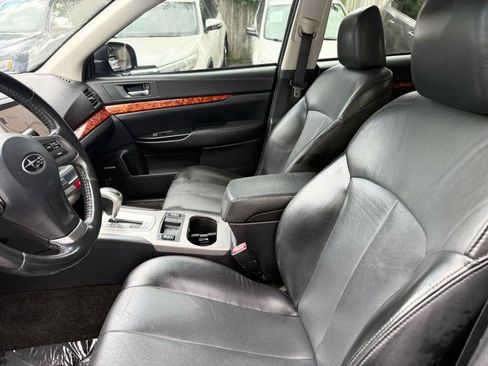 Used 2012 Subaru Outback 3.6R Limited AWD/4WD image 17