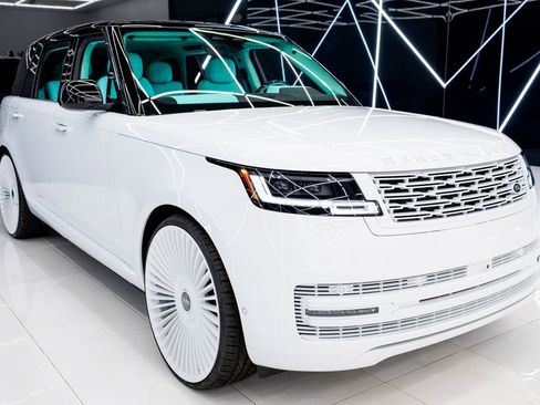 Used 2026 Land Rover Range Rover Long Wheelbase SE image 6