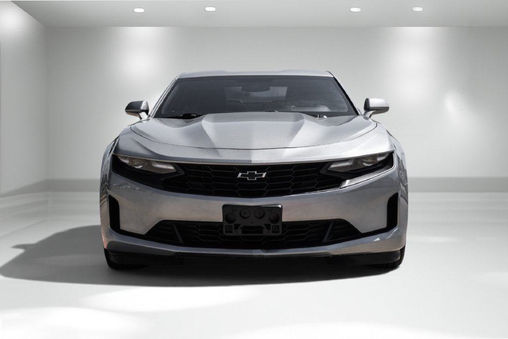 Used 2023 Chevrolet Camaro LT w/ Technology Package RWD image 6
