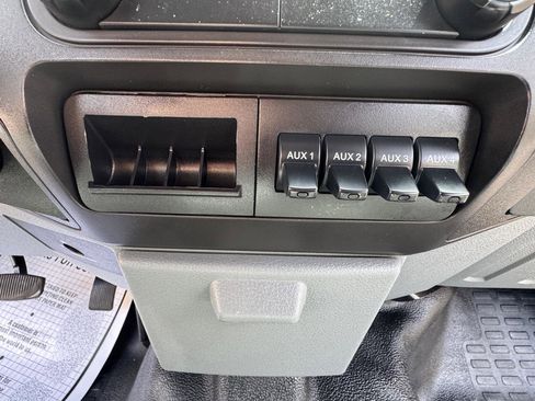 Used 2016 Ford F250 XL w/ Power Equipment Group AWD/4WD image 27