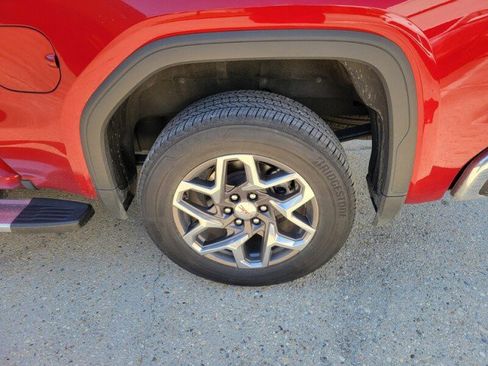 Used 2024 GMC Sierra 1500 SLT w/ SLT Premium Package image 7