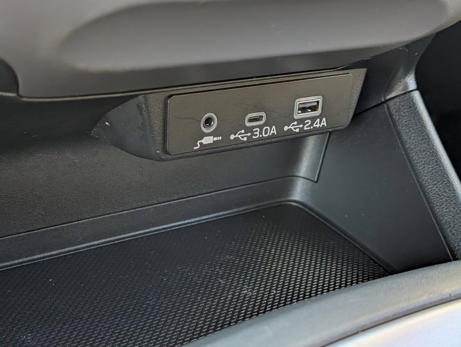 Used 2024 Subaru Crosstrek 2.0i Premium AWD/4WD image 9