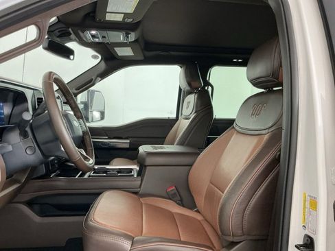 Used 2025 Ford F450 King Ranch w/ Chrome Package image 18