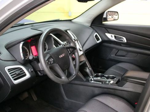 Used 2017 GMC Terrain SLE AWD/4WD image 17