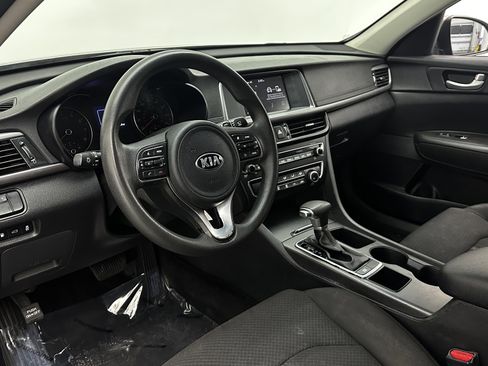 Used 2018 Kia Optima LX image 8