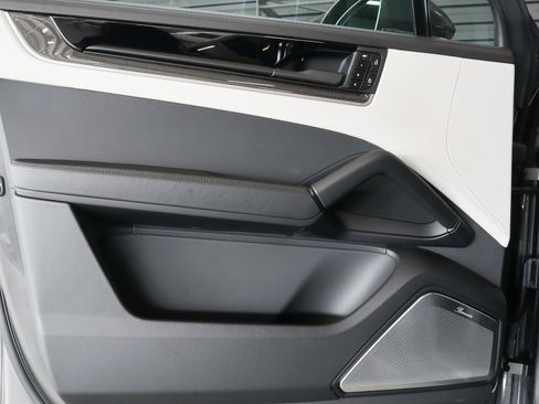 New 2025 Porsche Cayenne Turbo image 24