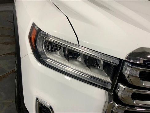 Used 2023 GMC Acadia SLE w/ Driver Convenience Package FWD image 27