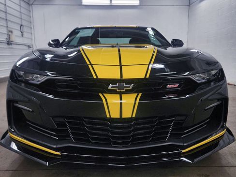 Used 2020 Chevrolet Camaro SS RWD image 6